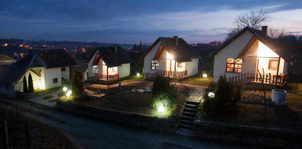 Holiday Home Jazacka Bajka Врднік Екстер'єр фото